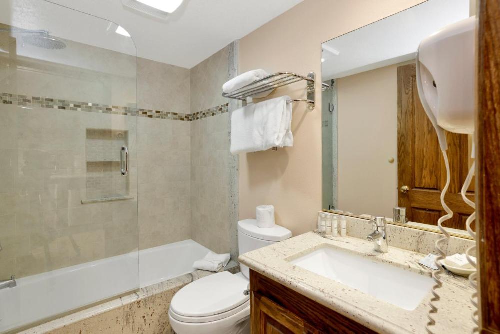 Forest shores lake view condo #2250